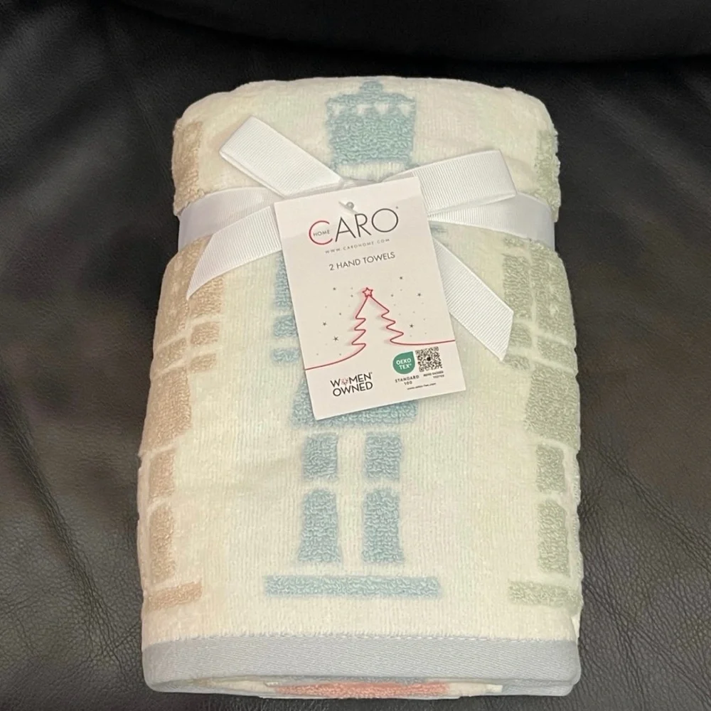 CARO HOME, Nutcracker Hand Towels, Set of 2